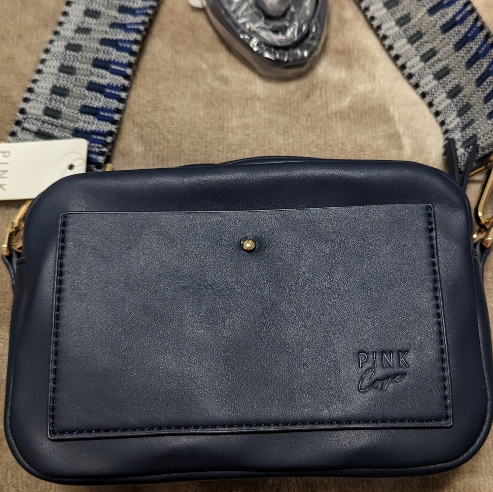 Pink Cove Small Handbag - Never Used - Picture 3 of 9